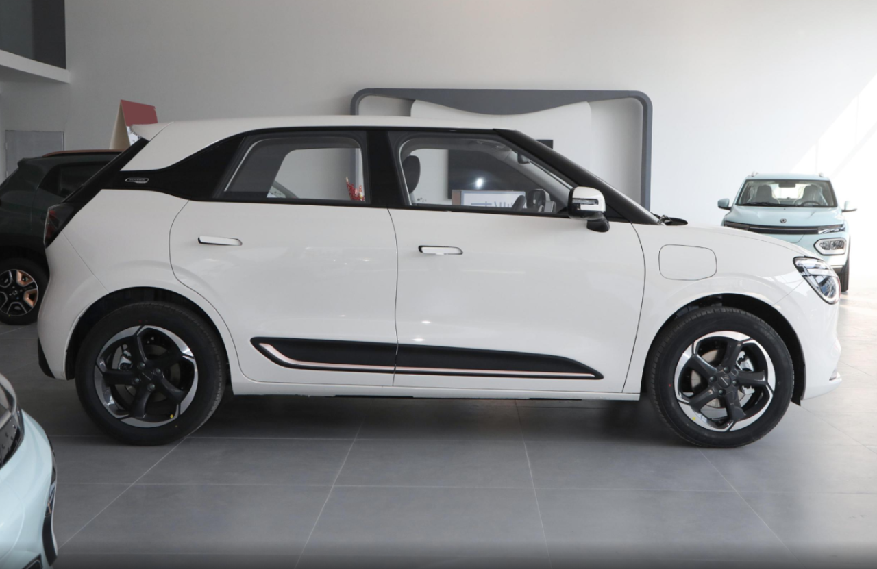 图片[6]-五门五座，无框玻璃，430公里续航，纳米01搅局代步市场-淘米副业